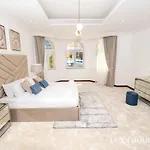 Lux The Luxury Sunny Shores Palm Villa