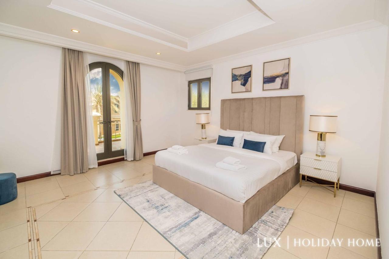Lux The Luxury Sunny Shores Palm Dubai
