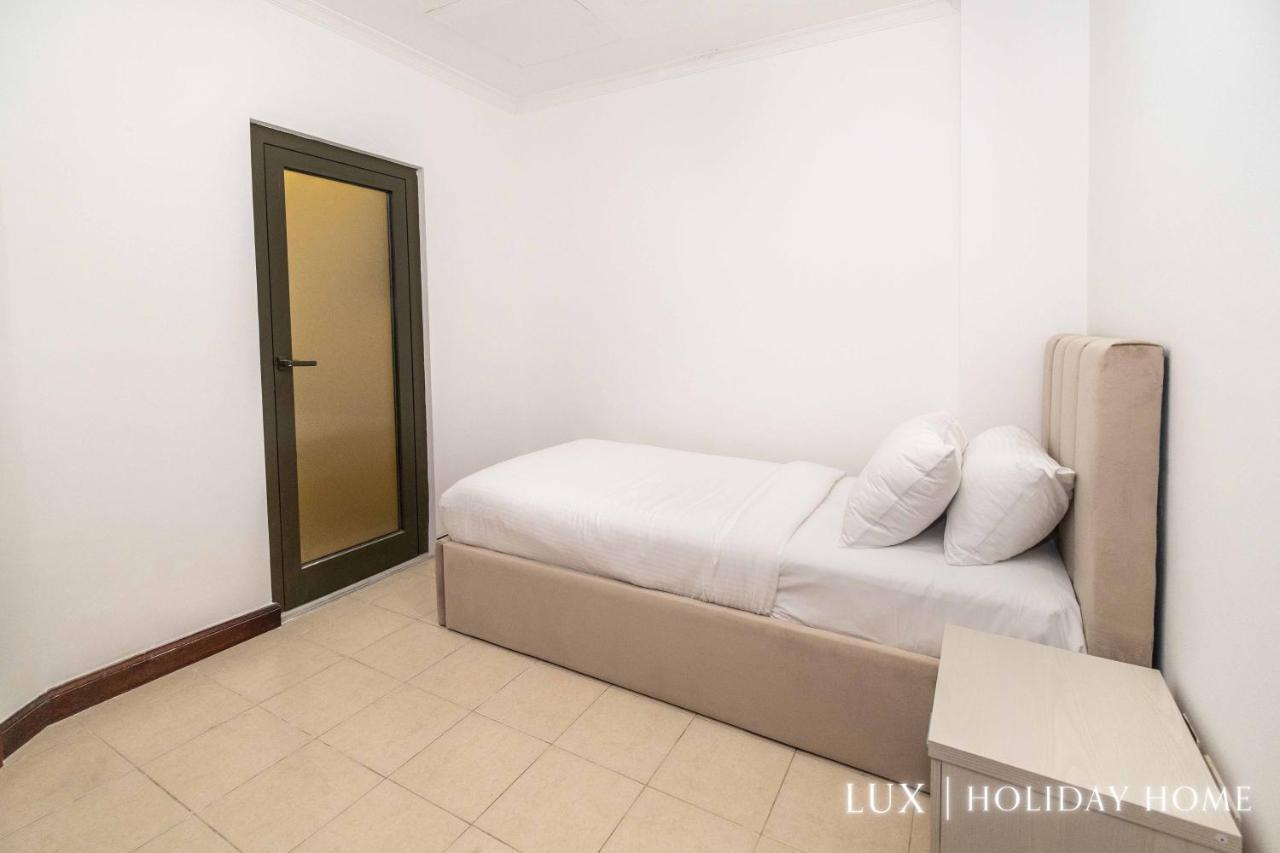 Lux The Luxury Sunny Shores Palm Villa *