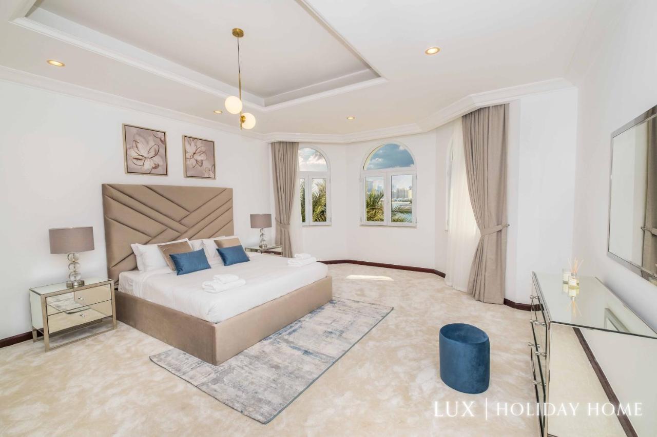 Lux The Luxury Sunny Shores Palm Villa